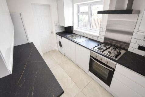 4-bed terraced on Hatherley Road, Reading, £2,700/mo