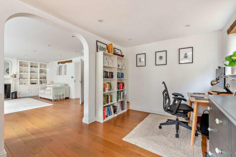 8614390-interior0...