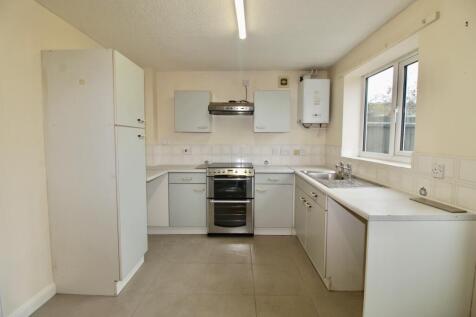 Meadenvale, Parnwell, Peterborough photo 3