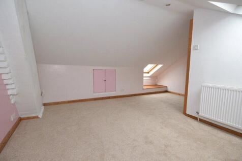 104 Glendower Road photo 5