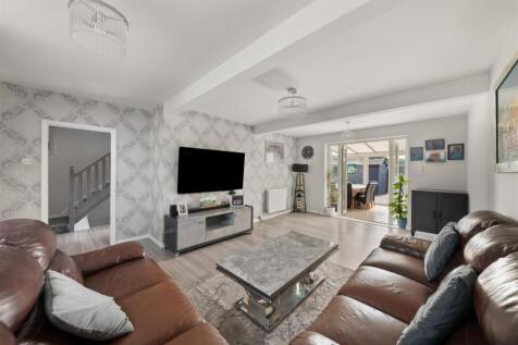 Living Room.jpg