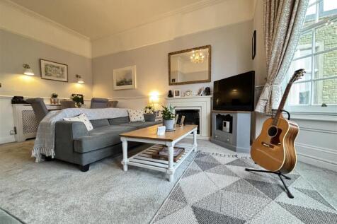 Roffey Park Lounge 2.jpg