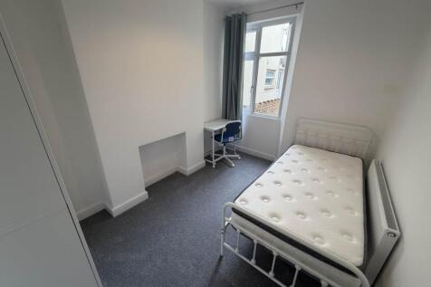 Africa Gardens (Rooms), Heath, Cardiff photo 5