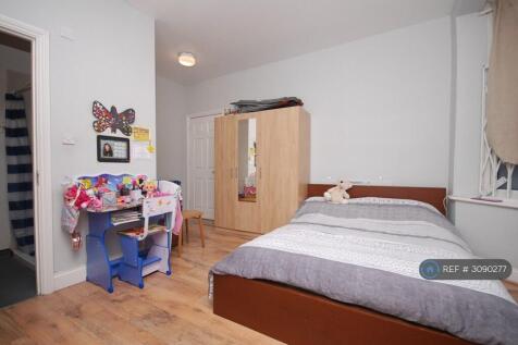 Colne Road, London, N21 photo 5