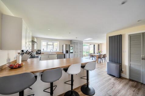 Kitchen/Diner/Family