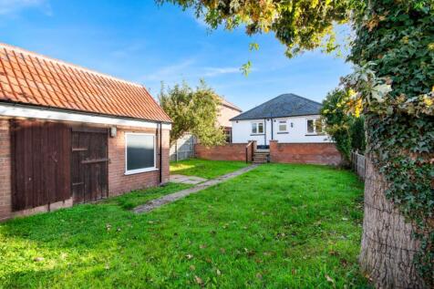 Detached Outbuilding: