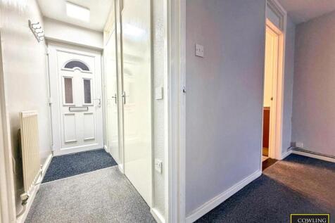 Pippin Court, Appletree Way, Wickford photo 4