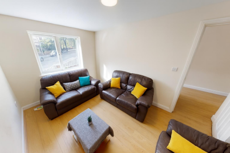 2 Harcourt Crescent, Crookesmoor photo 3