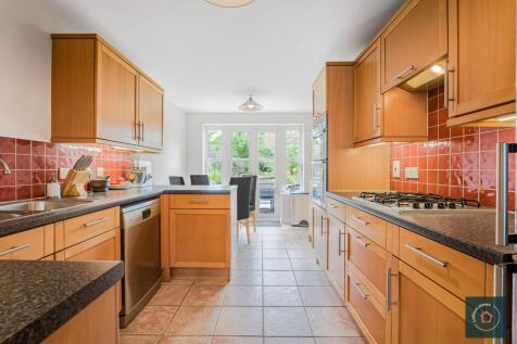 Kitchen / Breakfast Room
