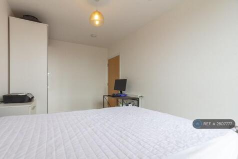 Bedroom 2 With Large Mirror Wardrobes