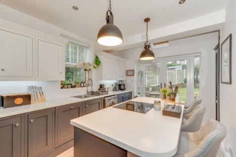 KITCHEN, DINER AND LIVING ROOM