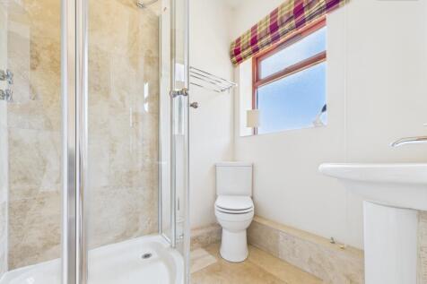 En-Suite To Bedroom Three