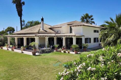 large wraparound terrace