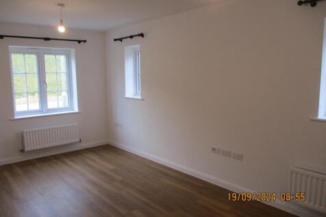Crown Drive, Elsenham photo 3
