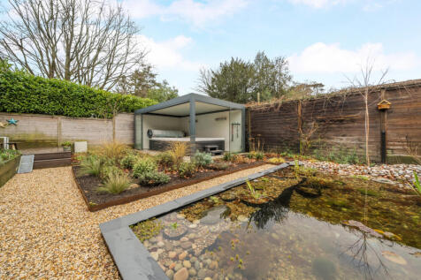 1387259-5-693867b...