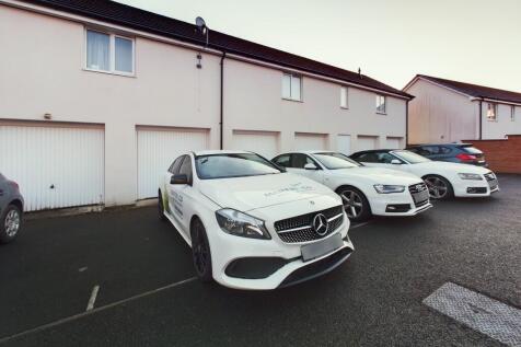 CAM03974G0-PR0082...