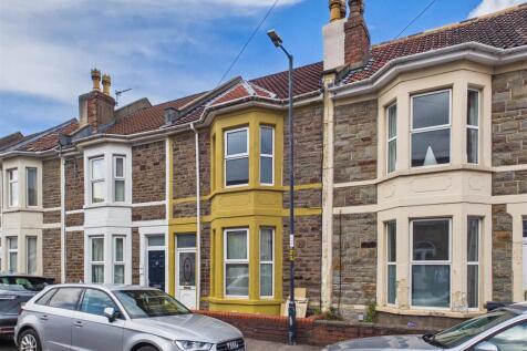 Two bedroom house for auction, St George  (14).jpg