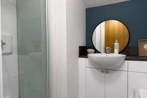 Premium // Lincoln Bishop Students // 6 Bed // All Ensuite photo 4