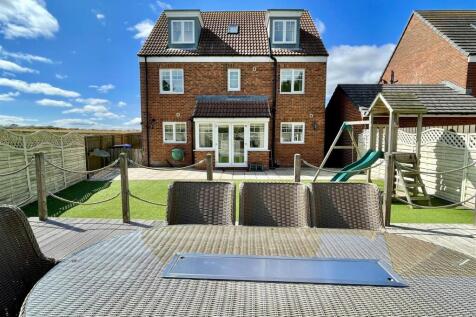 Back garden 3.jpg