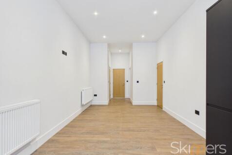 Kitchen/ Living area
