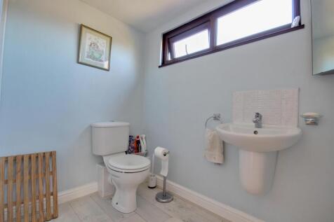 Conifer Close (9).jpg