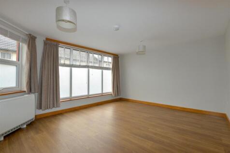 Living Room 1.jpg