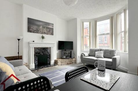 5-bed terraced on Bute Avenue, Lenton, £2,145/mo