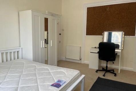 20 Bedford Park, Plymouth, Devon, PL4 photo 4