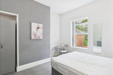 Modern Furnished Room to Let