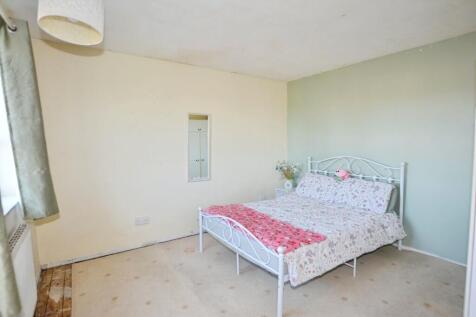 Bedroom (2)