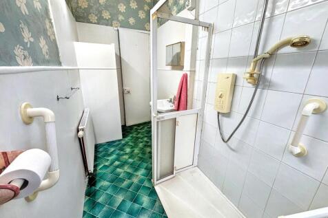 Shower-room 2