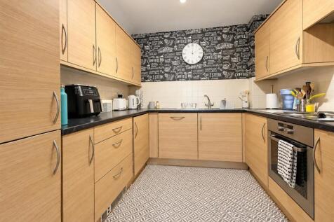kitchen 1.jpg