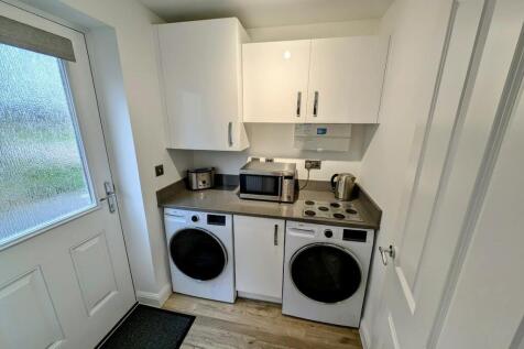 15 Cross Man Way utility.jpg