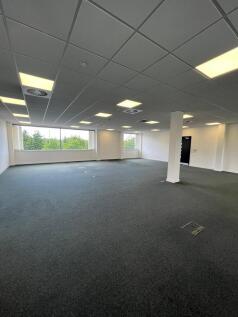 Office to rent Image 4
