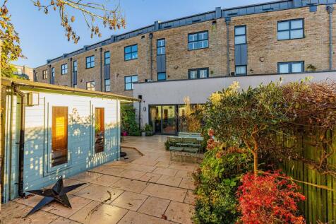 8 The Crescent-7.jpg