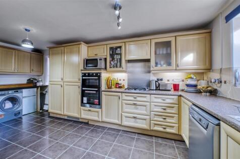 Springfield DeclutteredSpringfield DeclutteredD78_