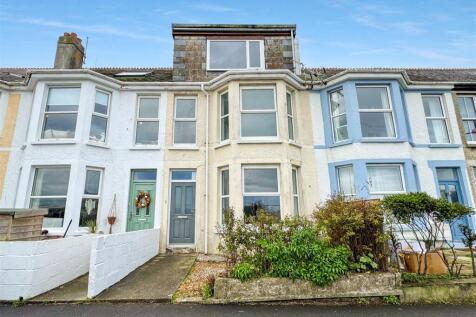 5 Carclew Avenue