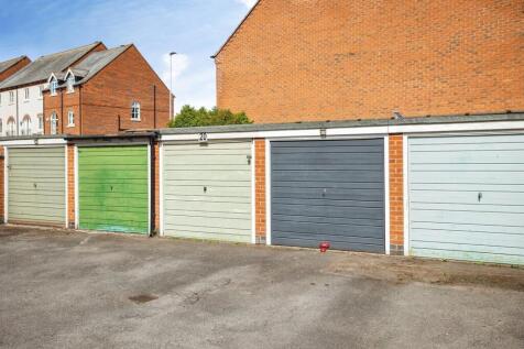 Garage &amp; Parking