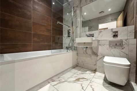 Flat 4, Allerton Park, Leeds, West Yorkshire photo 4