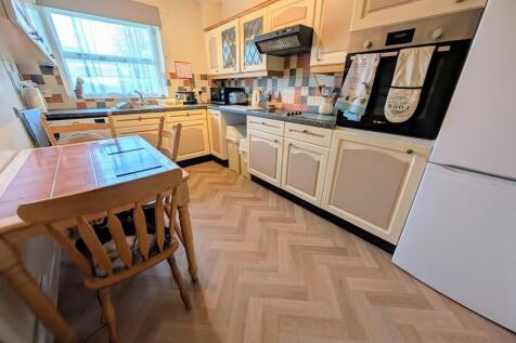 PXL_20251022_0849...