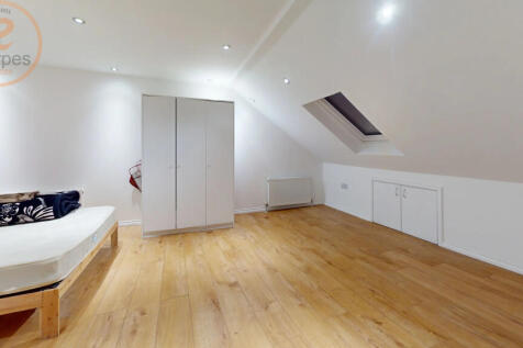 exyHf2bs3fx-Bedroom