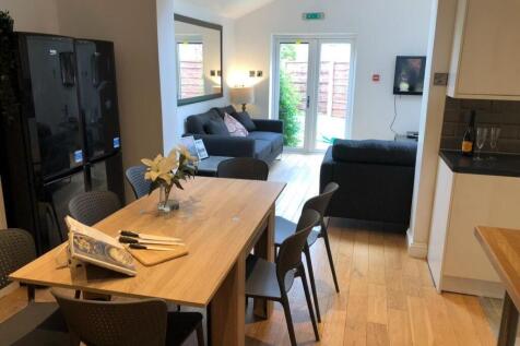 33 cotton lane kitchendining .jpg