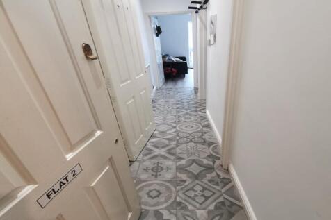 Flat 2, 10 Dale Street, Leamington Spa, CV32 5HJ photo 3
