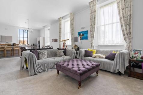 7 Blencowe Close,...