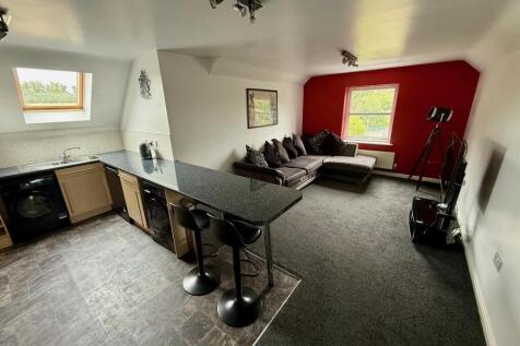 EC18 Lounge Open.jpg