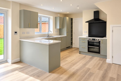 Kitchen / Dining