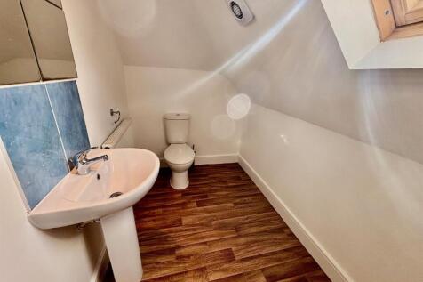 Shower Room/En Suite