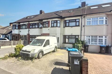1172 Eastern Avenue, Ilford, IG2 7SD