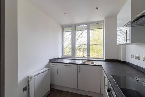 Carder Place photo 4