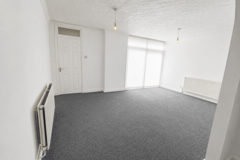 Cedars Road, Exhall, CV7 photo 3